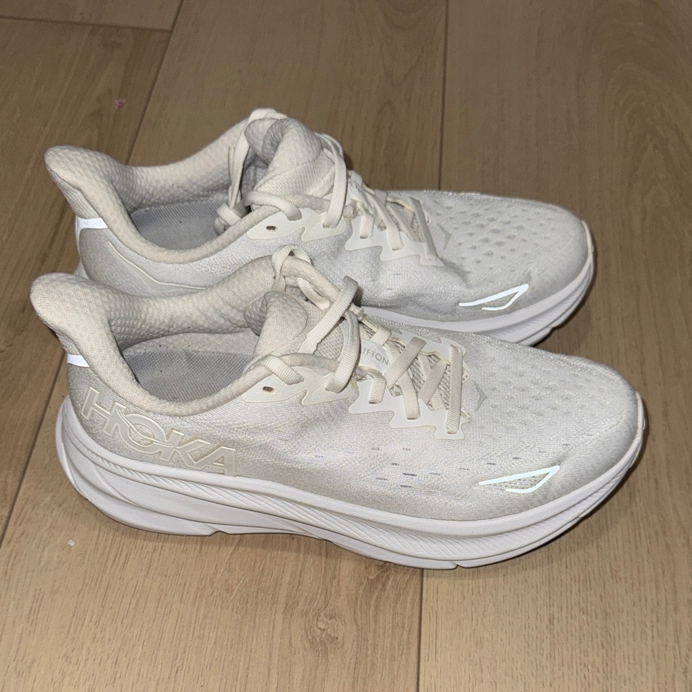 HOKA Women's White Athletic Running Shoes 8.5